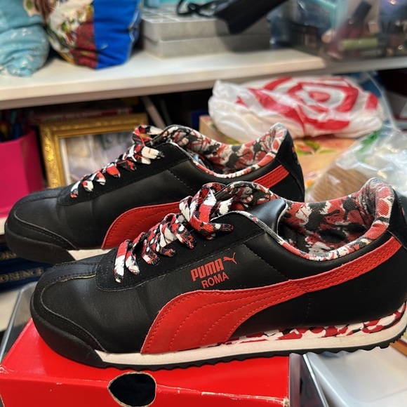 Puma Roma Catsplat Jr Black-High Risk Red - Picture 2 of 5